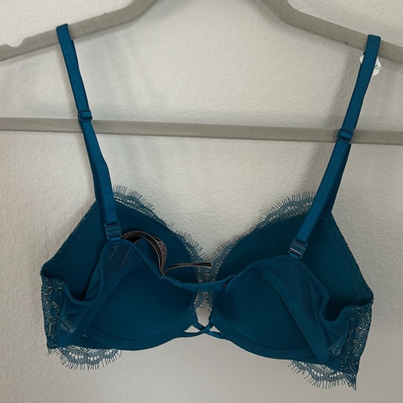 NWOT Victoria’s Secret bra 34AA - Picture 3 of 3